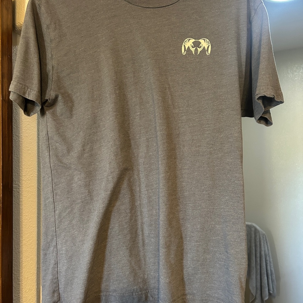 KUIU Charcoal Short Sleeve Men's Tee